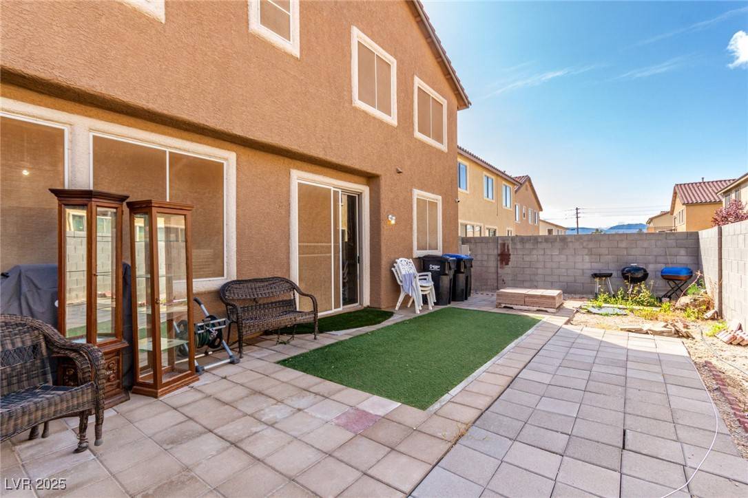 North Las Vegas, NV 89031,1930 Silver Crest CT