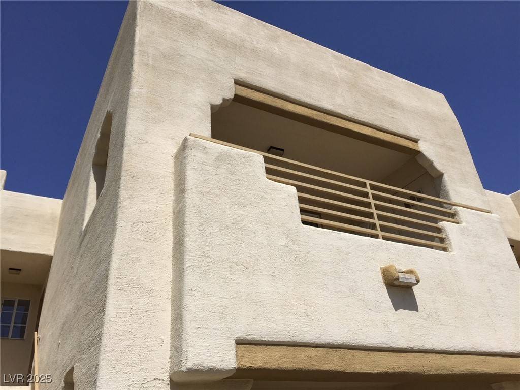 Las Vegas, NV 89128,1901 MOUNTAIN HILLS CT #203