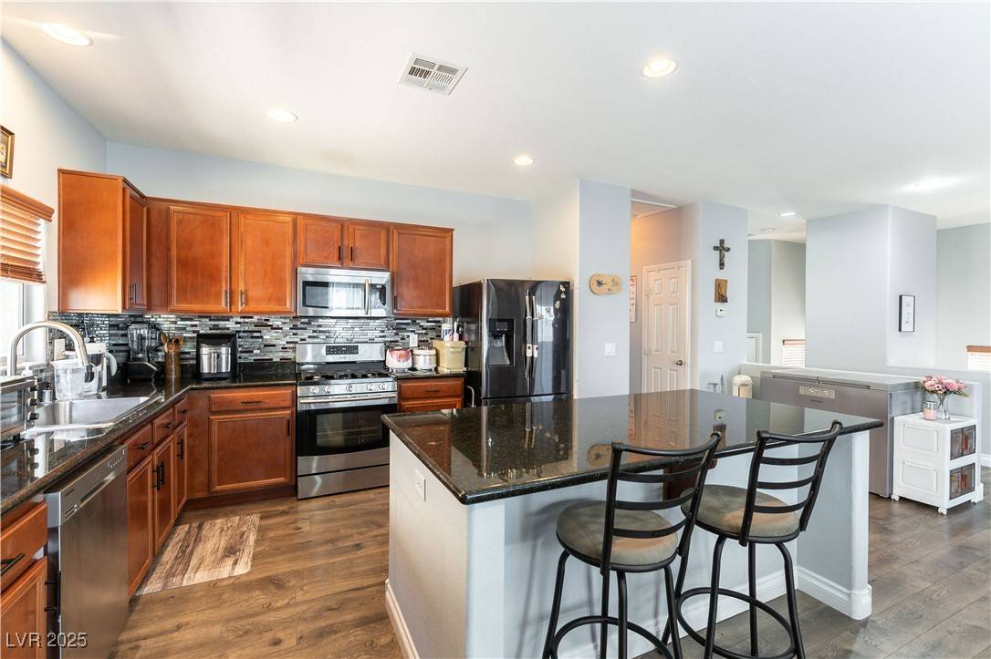 Las Vegas, NV 89166,10745 Leatherstocking AVE