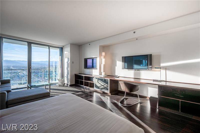 Las Vegas, NV 89103,4381 W Flamingo RD #3303