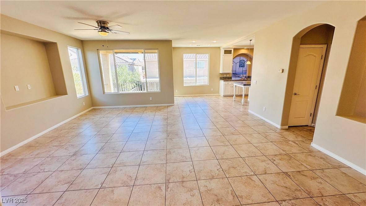 Henderson, NV 89052,10716 Shasta Glow CT