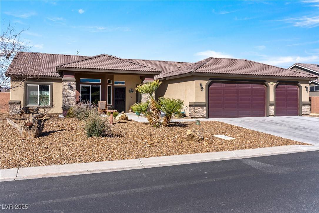 Pahrump, NV 89048,150 Spruce LN