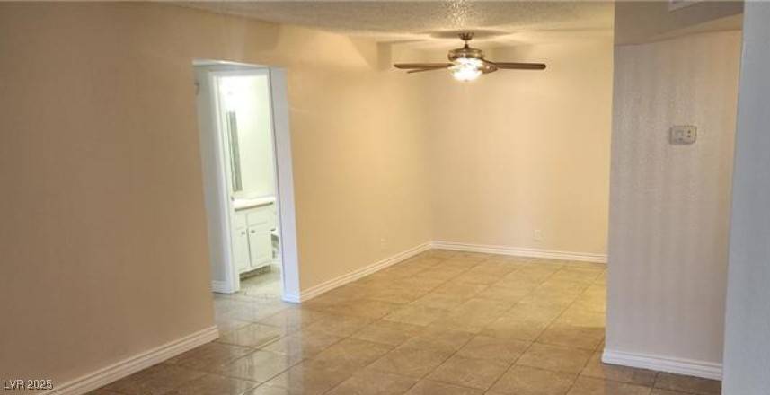 Las Vegas, NV 89128,3151 Soaring Gulls DR #2114
