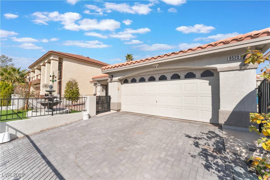 Las Vegas, NV 89129,8520 Copper Falls AVE