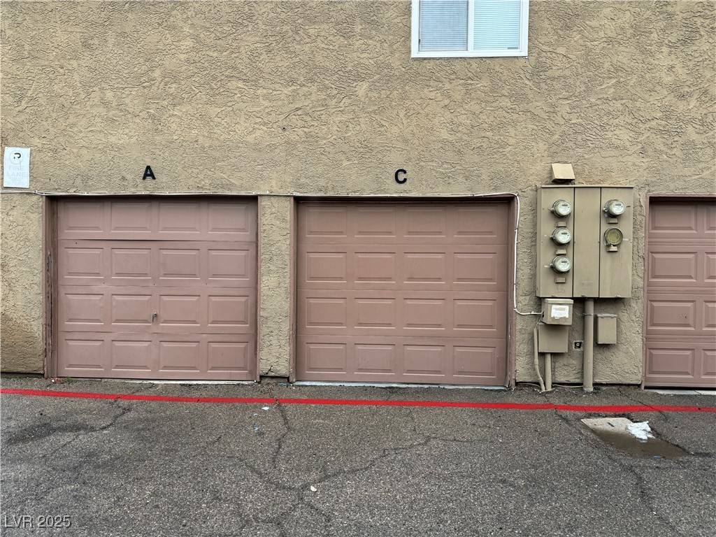 Las Vegas, NV 89110,574 Roxella LN #C