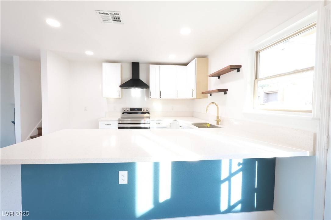 Las Vegas, NV 89107,6317 Clarice AVE