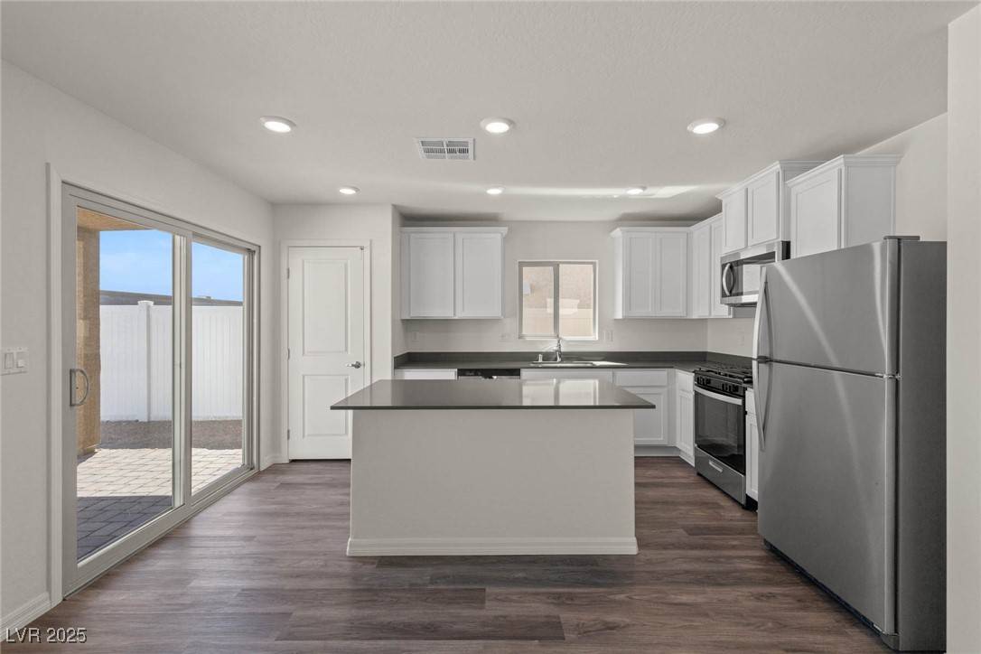 Las Vegas, NV 89122,6282 Blood Lily AVE