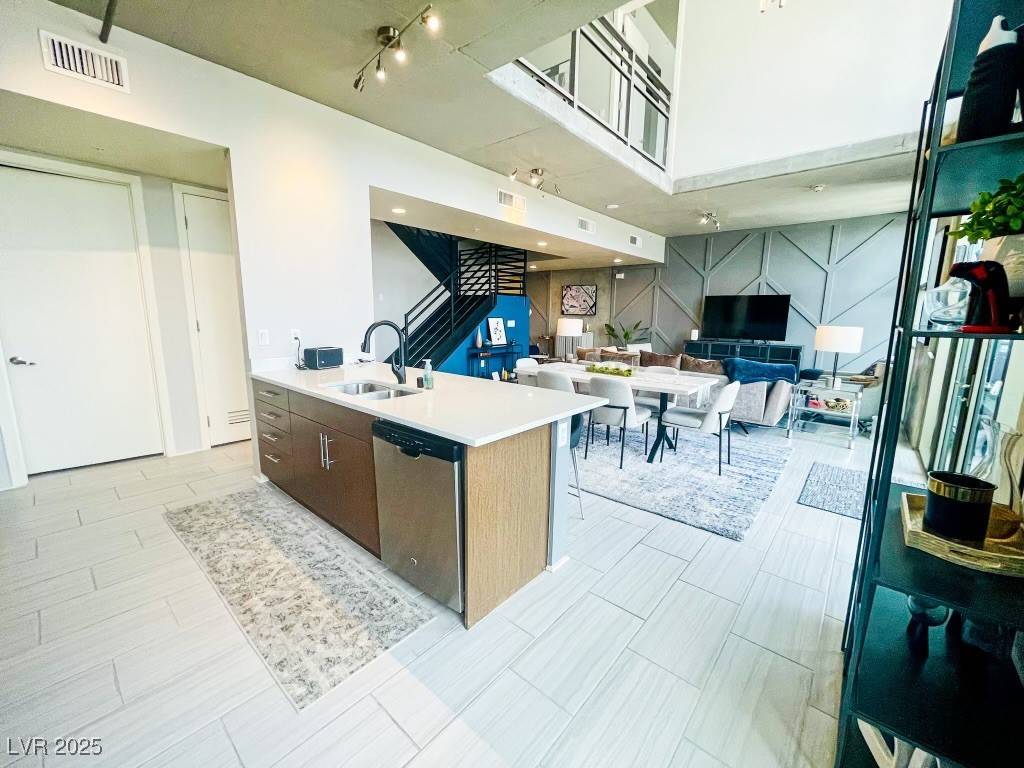 Las Vegas, NV 89101,353 E Bonneville AVE #1406