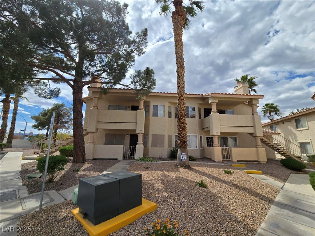 Las Vegas, NV 89128,901 Sulphur Springs LN #101