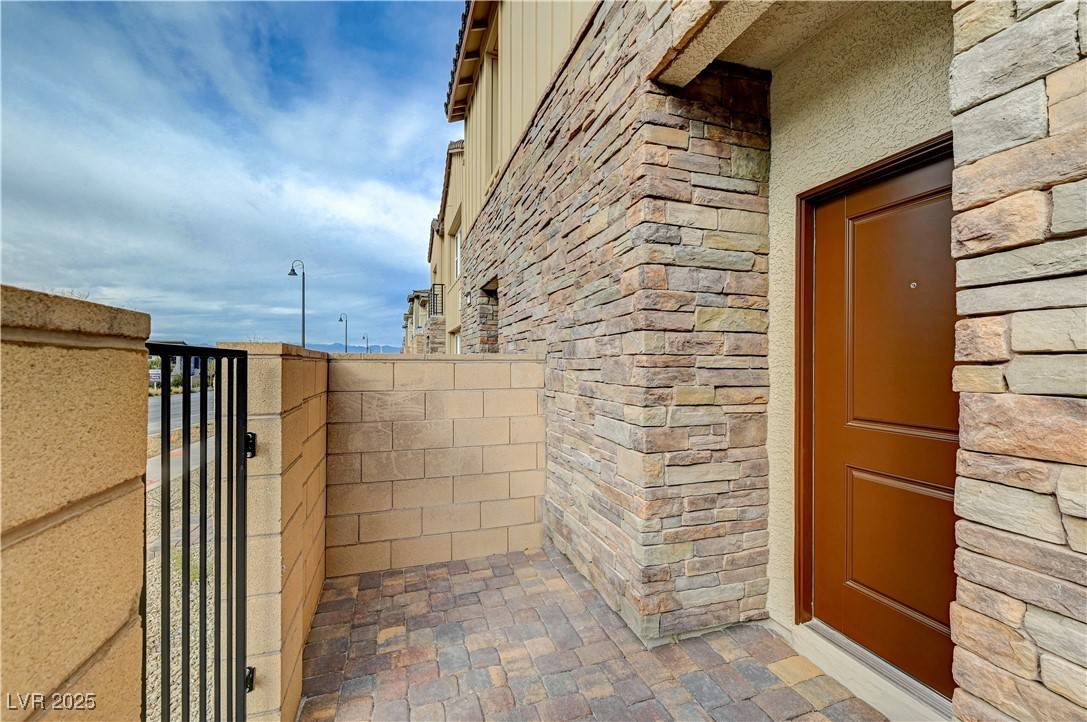 Henderson, NV 89044,2551 Venetia Pointe ST