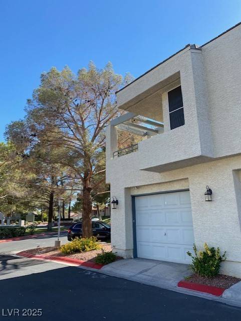 Las Vegas, NV 89117,2761 Lodestone DR #63