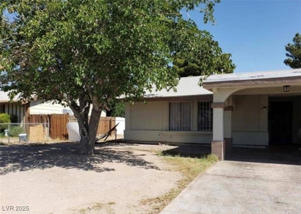 Las Vegas, NV 89110,3908 Montebello AVE