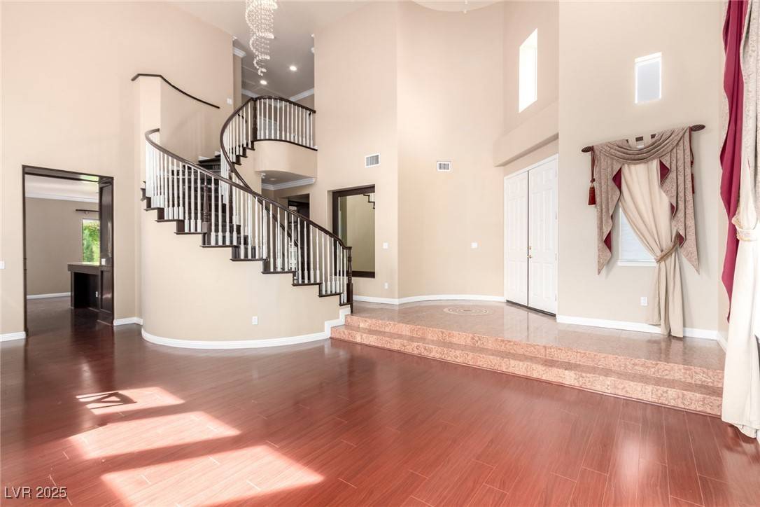 Las Vegas, NV 89145,916 Granger Farm WAY