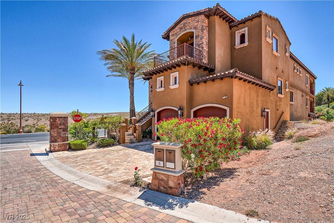 Henderson, NV 89011,15 Via Lido