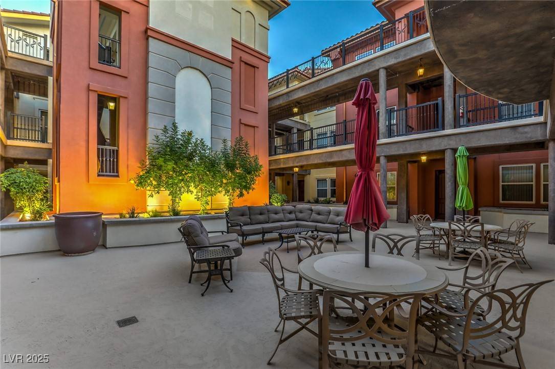 Henderson, NV 89011,64 Strada Principale #201