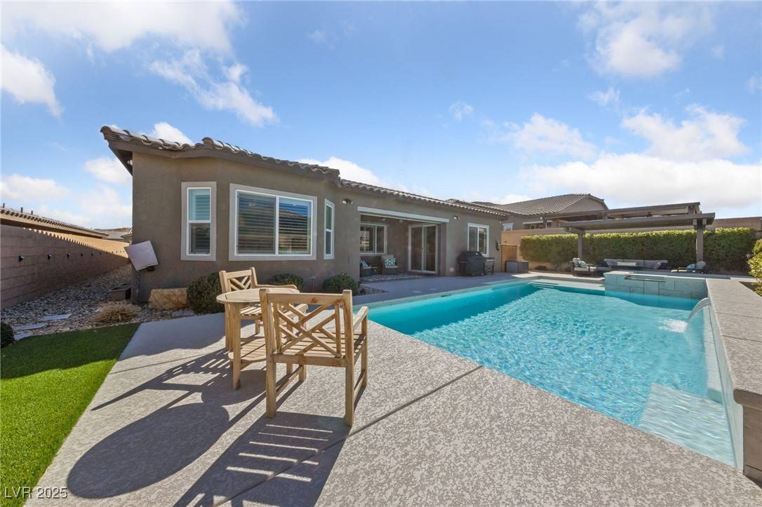 Las Vegas, NV 89141,6192 Lautman Ridge CT