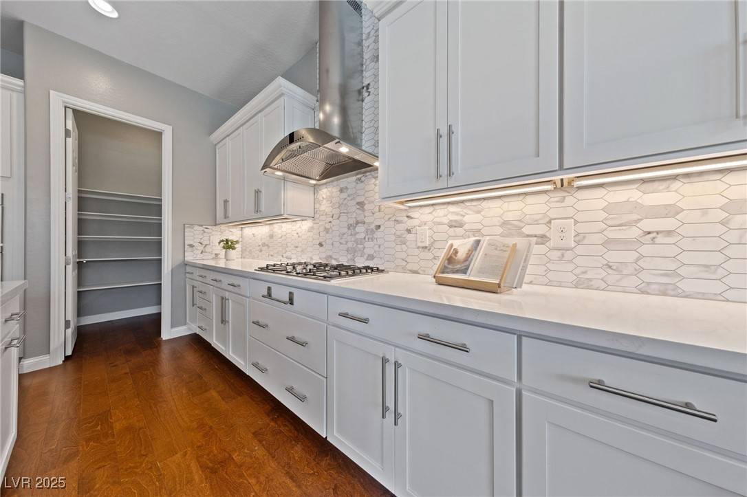 Las Vegas, NV 89141,6192 Lautman Ridge CT