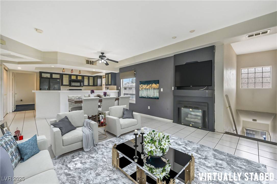 Las Vegas, NV 89108,6701 Dorita AVE #202