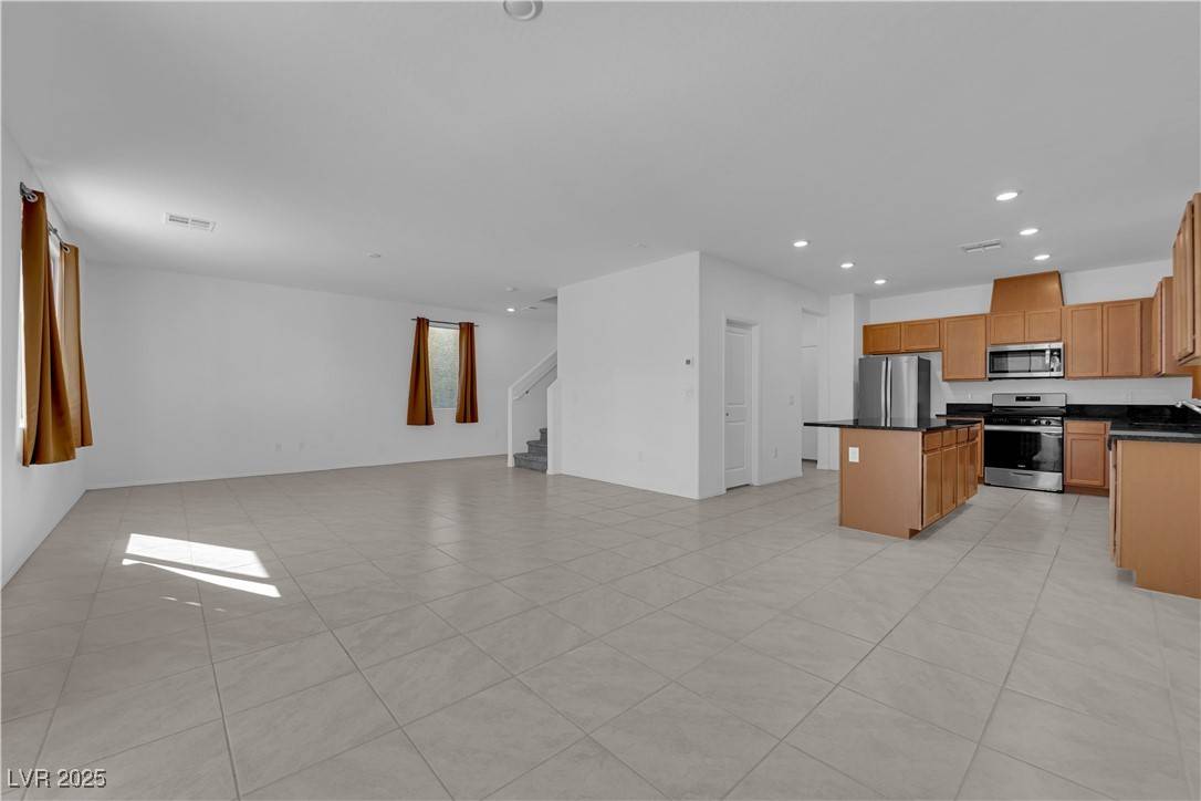 North Las Vegas, NV 89086,7022 Feather Hill ST
