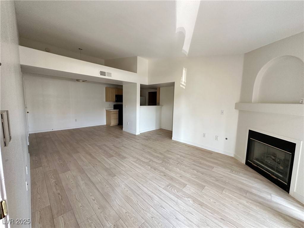 Henderson, NV 89052,950 SEVEN HILLS DR #822