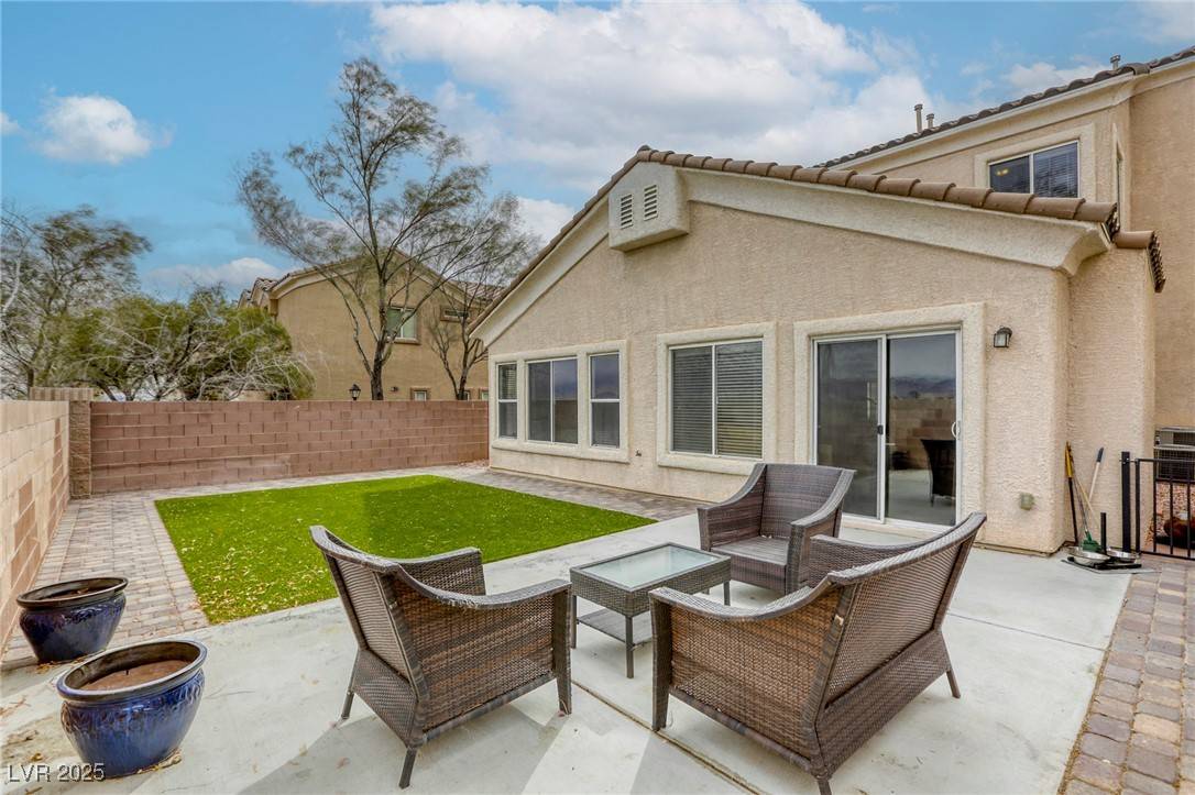 Las Vegas, NV 89149,9432 Victory Garden AVE