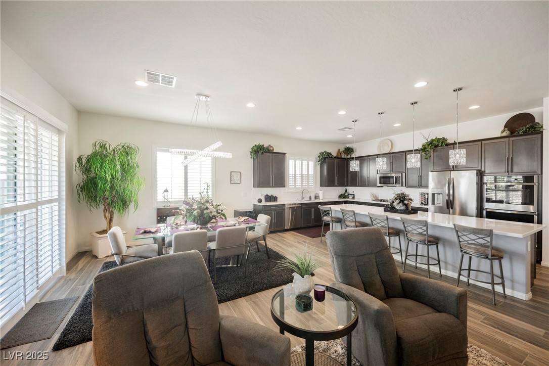 Las Vegas, NV 89115,6225 Gambetta ST