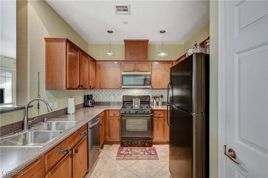 Las Vegas, NV 89117,8324 W Charleston BLVD #2053