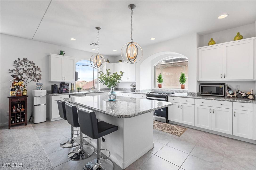 Las Vegas, NV 89141,6346 Rock Strm LN