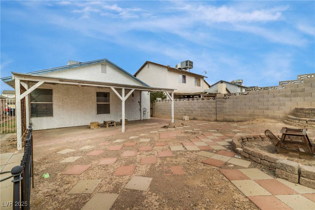 Henderson, NV 89011,516 Tabony AVE