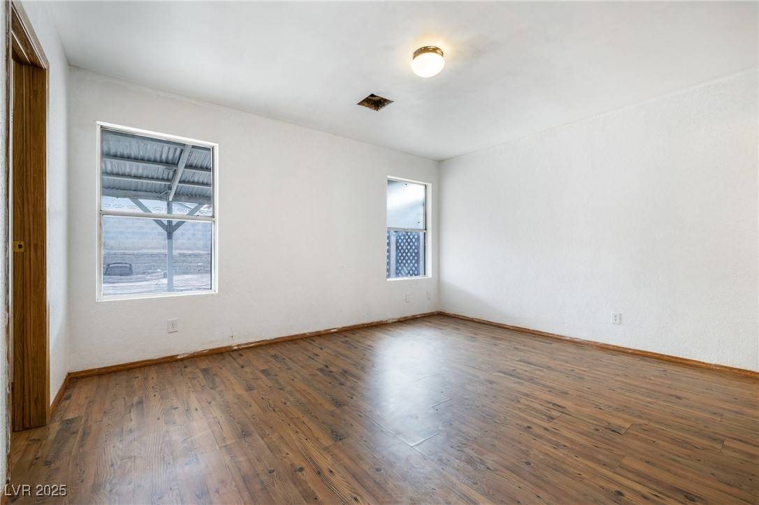 Henderson, NV 89011,516 Tabony AVE