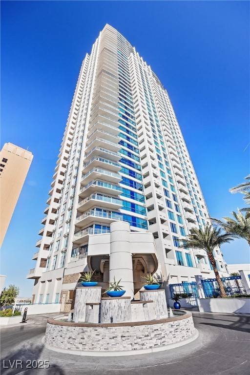 Las Vegas, NV 89109,2700 Las Vegas BLVD #1202