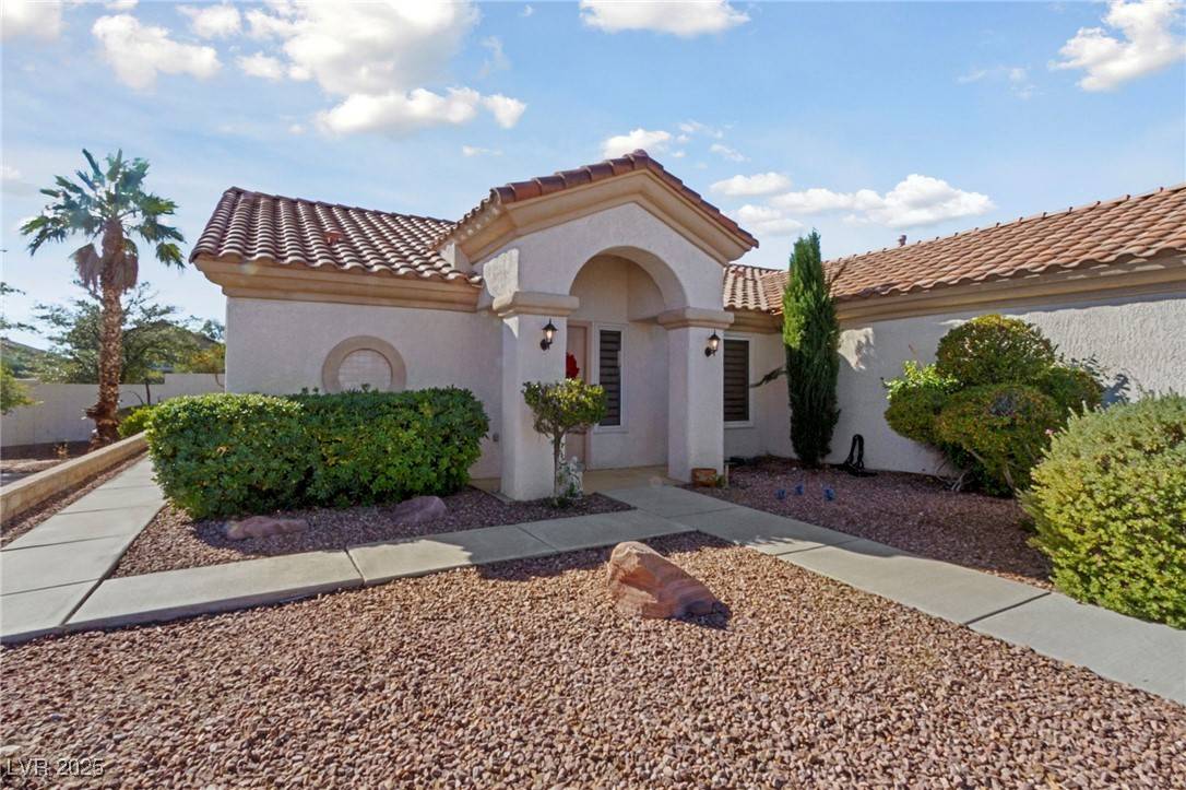 Las Vegas, NV 89134,10033 Cresent Creek DR