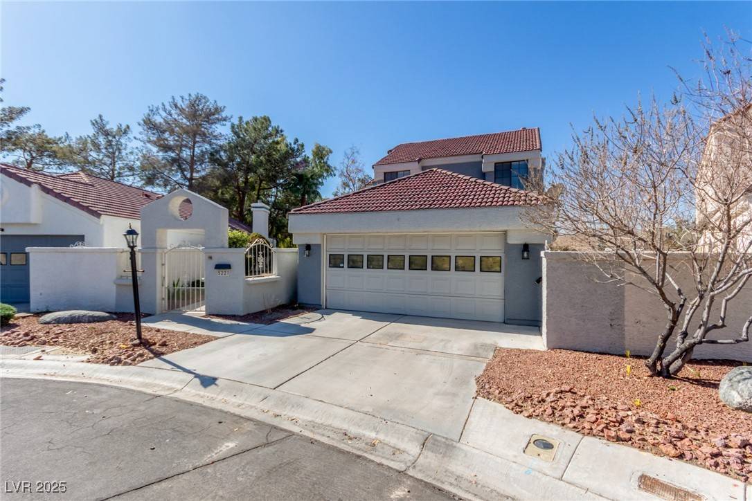 Las Vegas, NV 89149,5221 Crooked River CIR