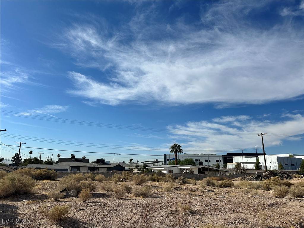 North Las Vegas, NV 89030,1 Windsor