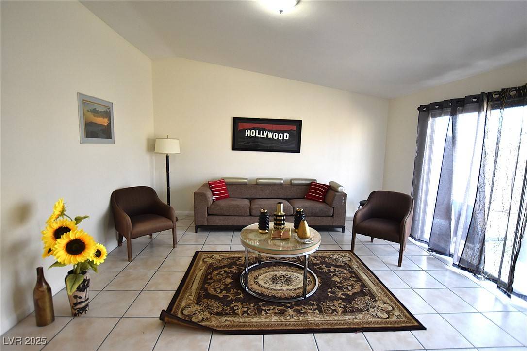 Las Vegas, NV 89104,4120 E Cincinnati AVE