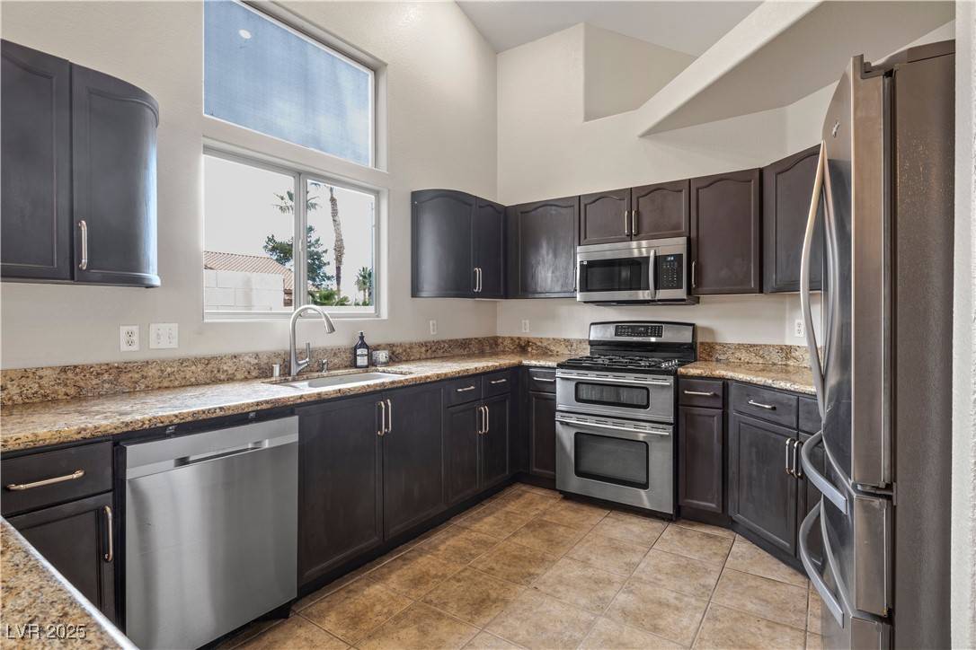 Henderson, NV 89002,845 Holly Lake WAY