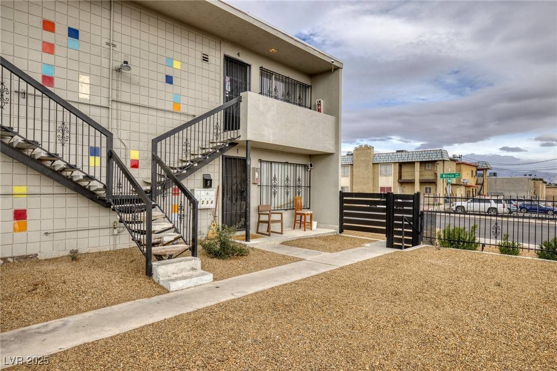 Las Vegas, NV 89101,641 N Maryland Pkwy