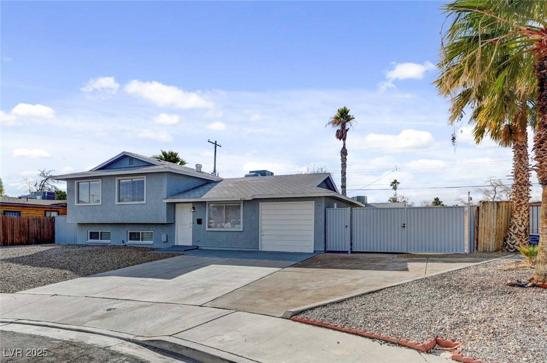 Las Vegas, NV 89107,6121 Edgewood CIR