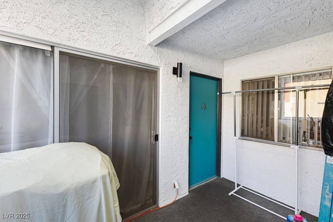 Las Vegas, NV 89119,1455 E Katie AVE #A21