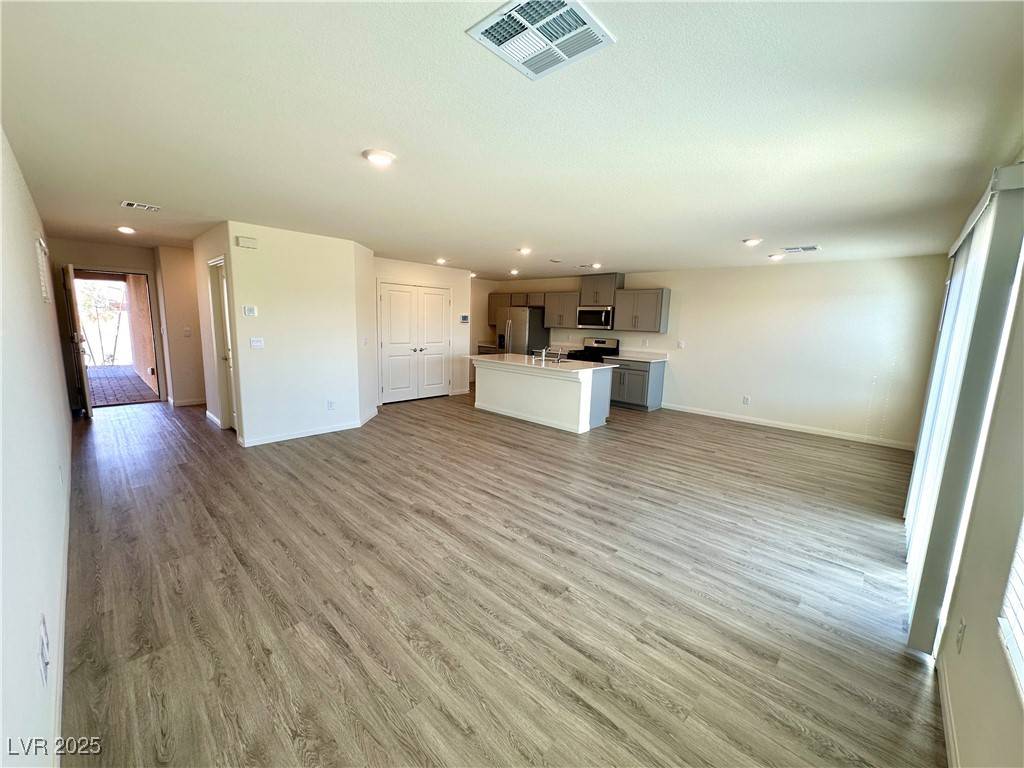 North Las Vegas, NV 89031,5746 Sunset Sedona ST