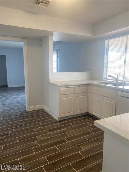 Las Vegas, NV 89121,4300 Don Quixote ST