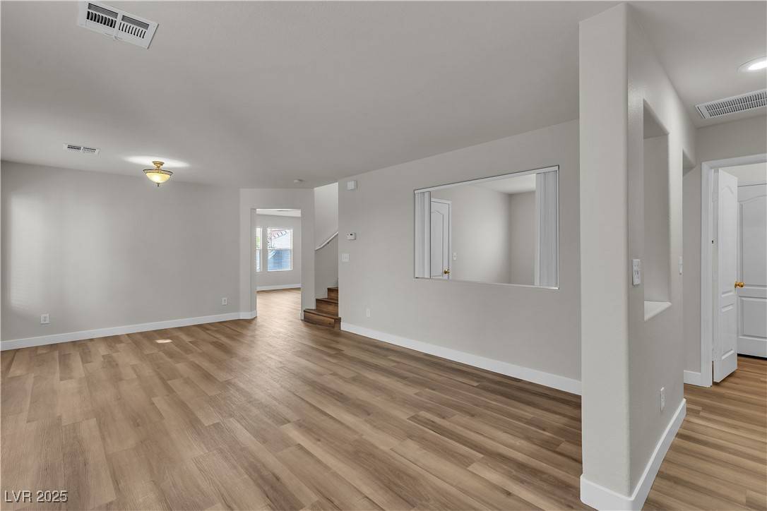 Las Vegas, NV 89148,9526 Vast Valley AVE