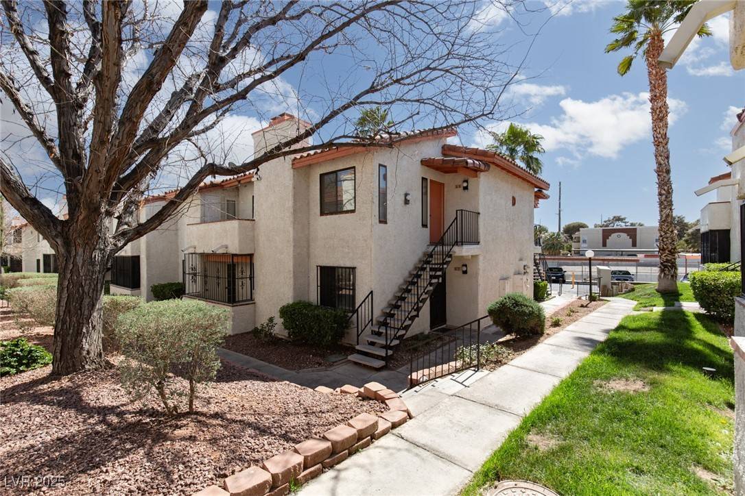 Las Vegas, NV 89119,1701 E Katie AVE #57