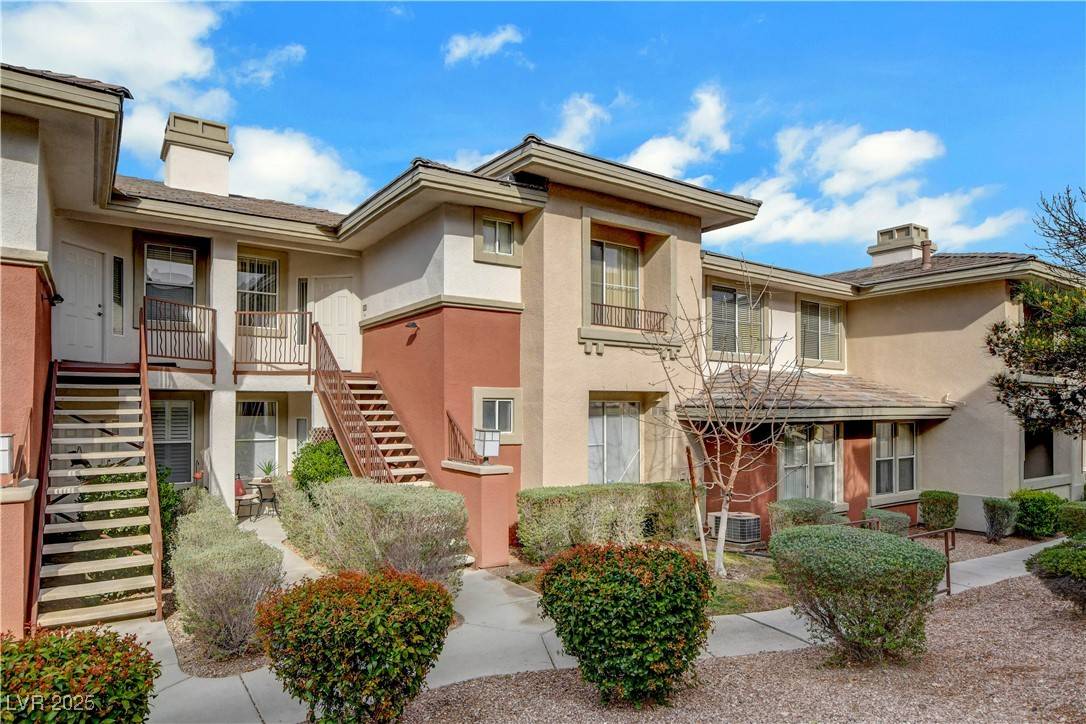 Las Vegas, NV 89144,908 Domnus LN #203