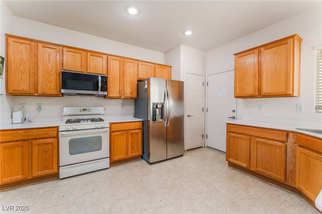 North Las Vegas, NV 89084,3608 Herring Gull LN