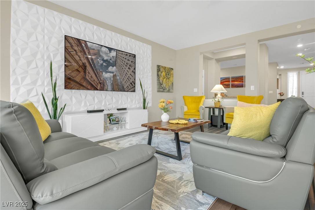 Las Vegas, NV 89113,7177 W Camero AVE