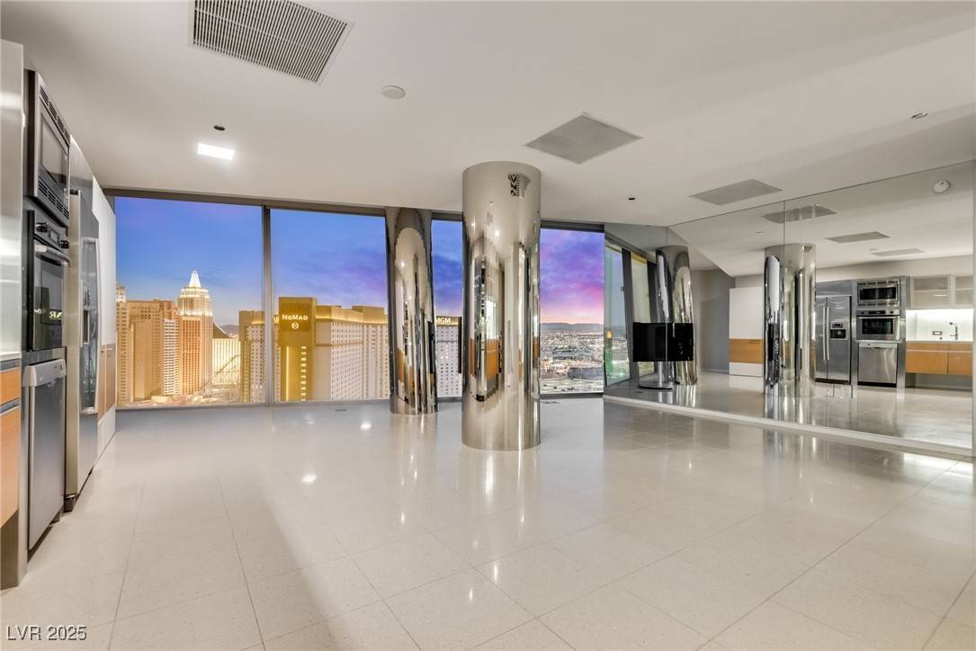 Las Vegas, NV 89158,3726 Las Vegas BLVD #2506