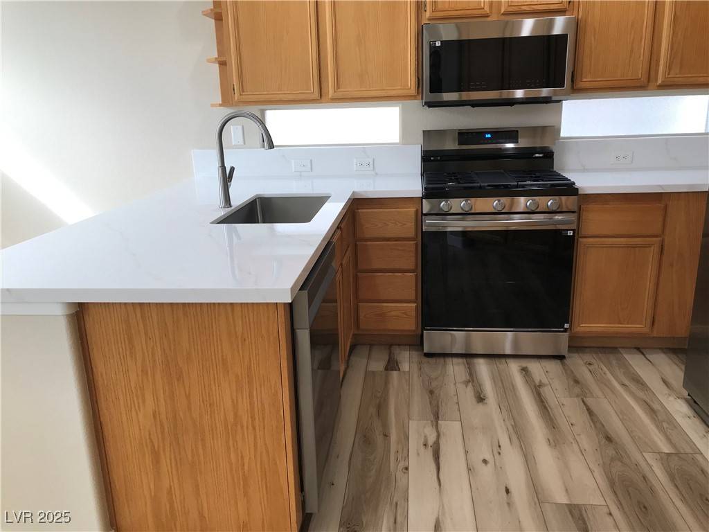 Henderson, NV 89014,331 Mount Hope ST