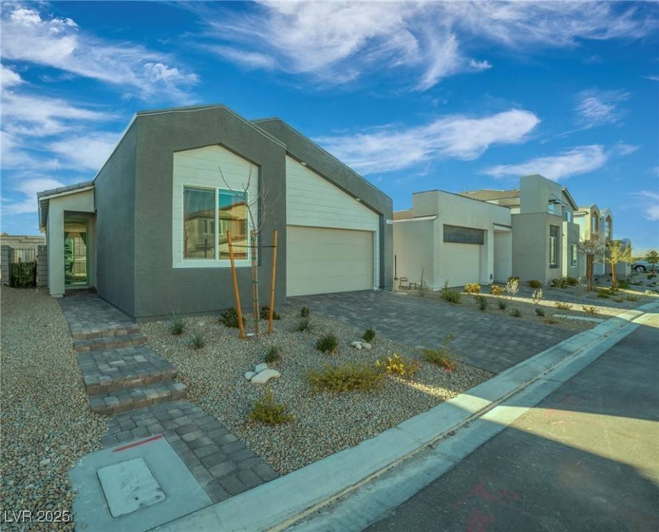 Las Vegas, NV 89166,10009 Locking Biner AVE