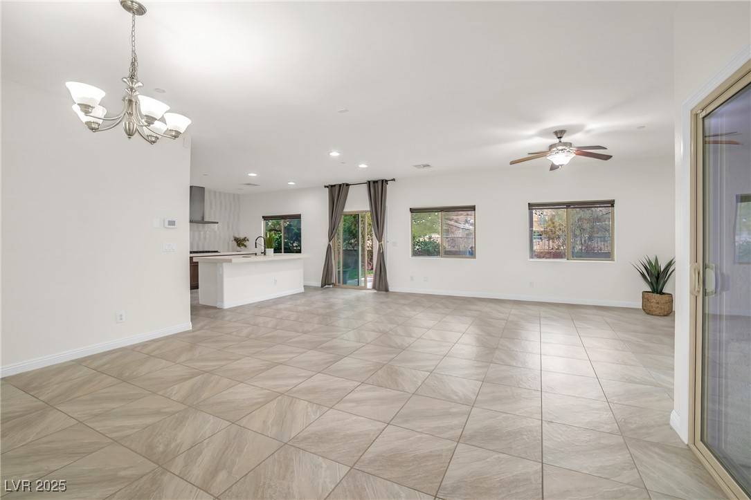Henderson, NV 89014,780 Flowing Meadow DR